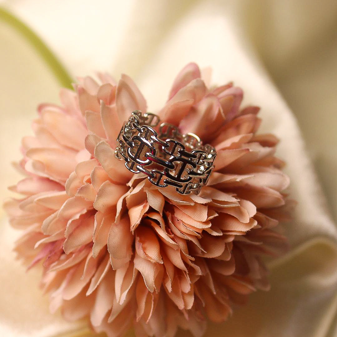 D Adjustable Ring