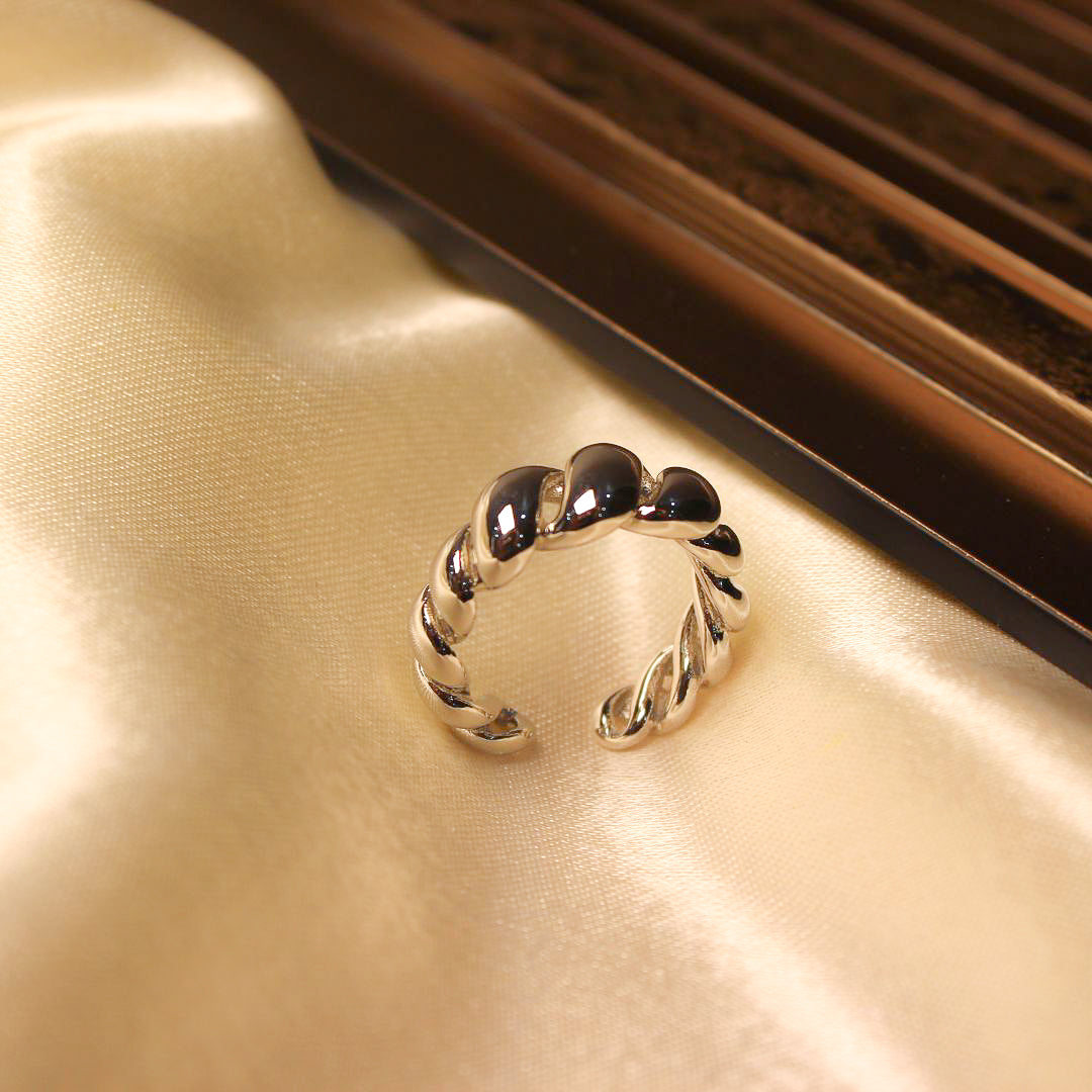 Spring Adjustable Ring