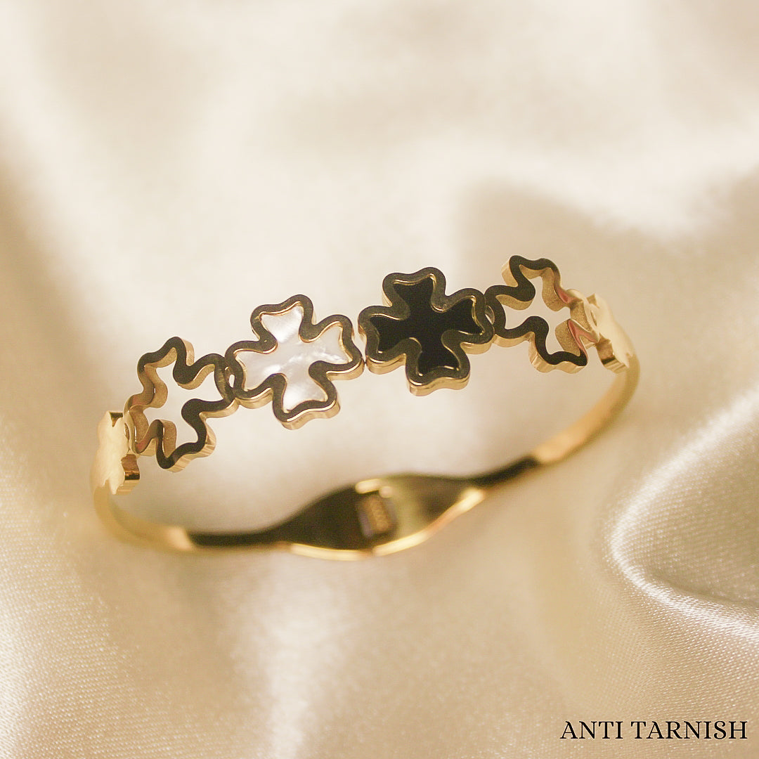 White and Black clover bracelet