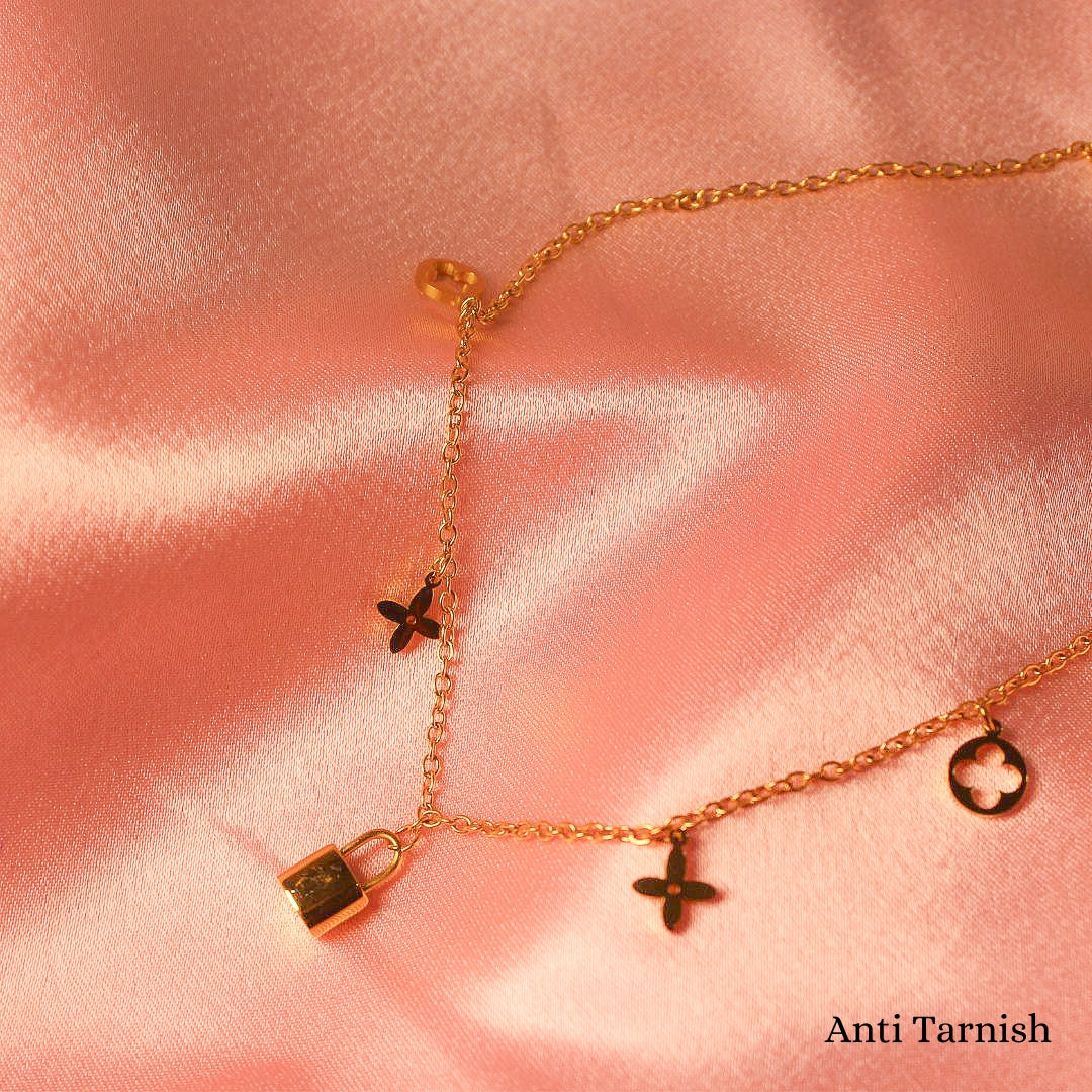 Charms necklace