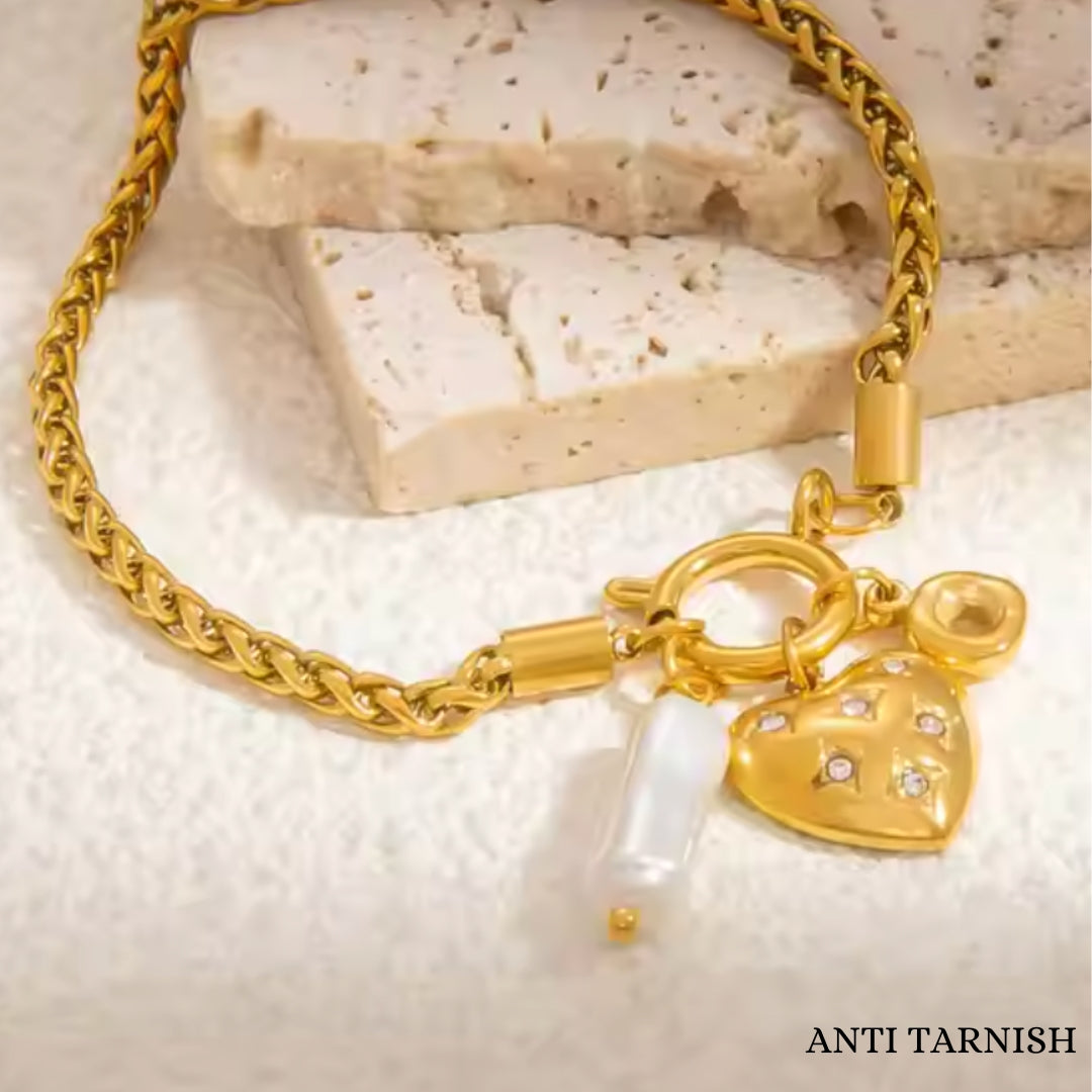 Adjustable Pendant Necklace