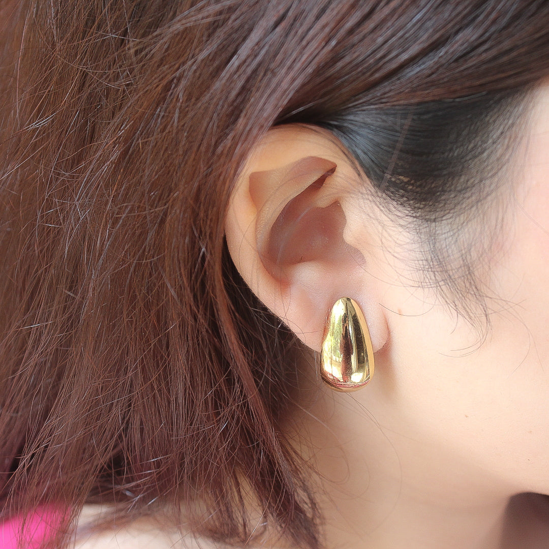 Golden oval