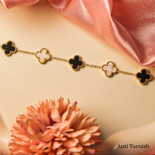 Clover bracelet