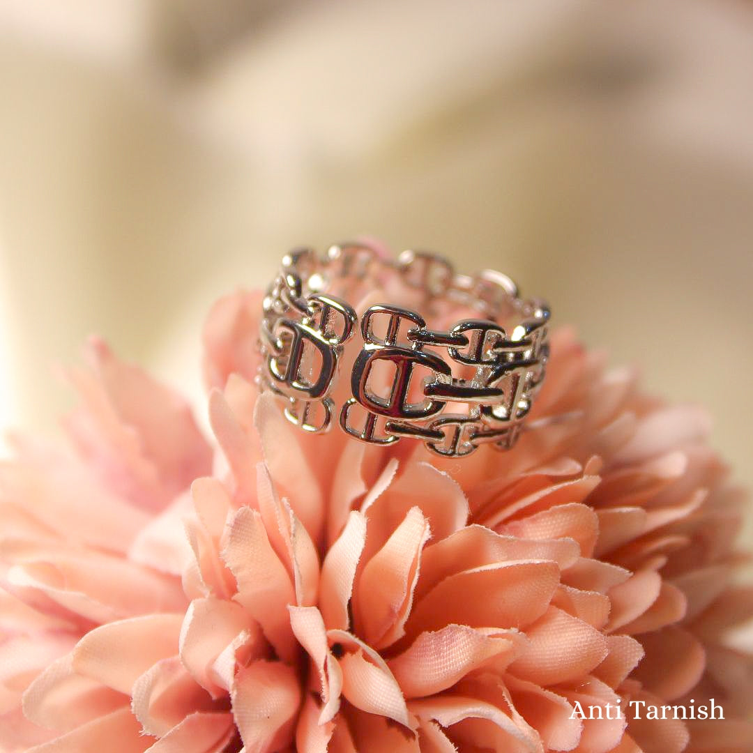 D Adjustable Ring