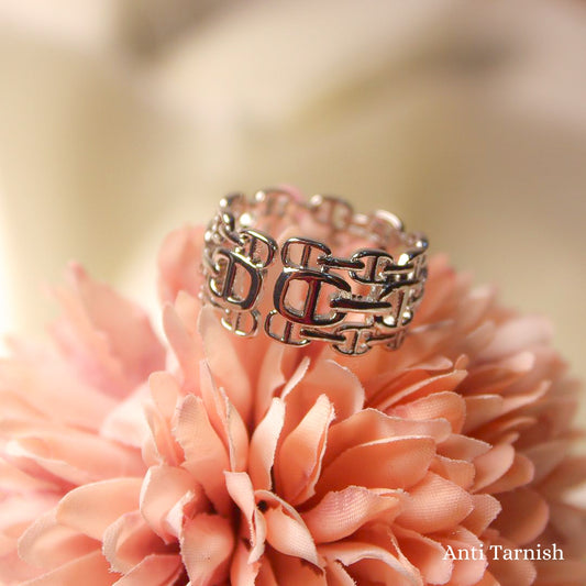 D Adjustable Ring