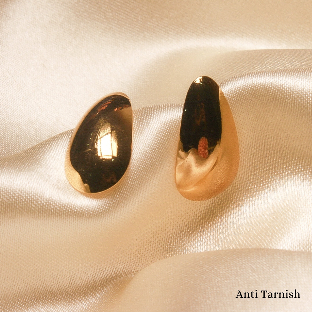 Golden oval